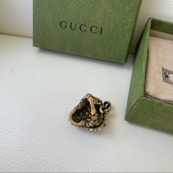 NWT 100% Authentic Gucci Strawberry Motif Ring with Red Crystal Size XS US 5.25 - Picture 5 of 8